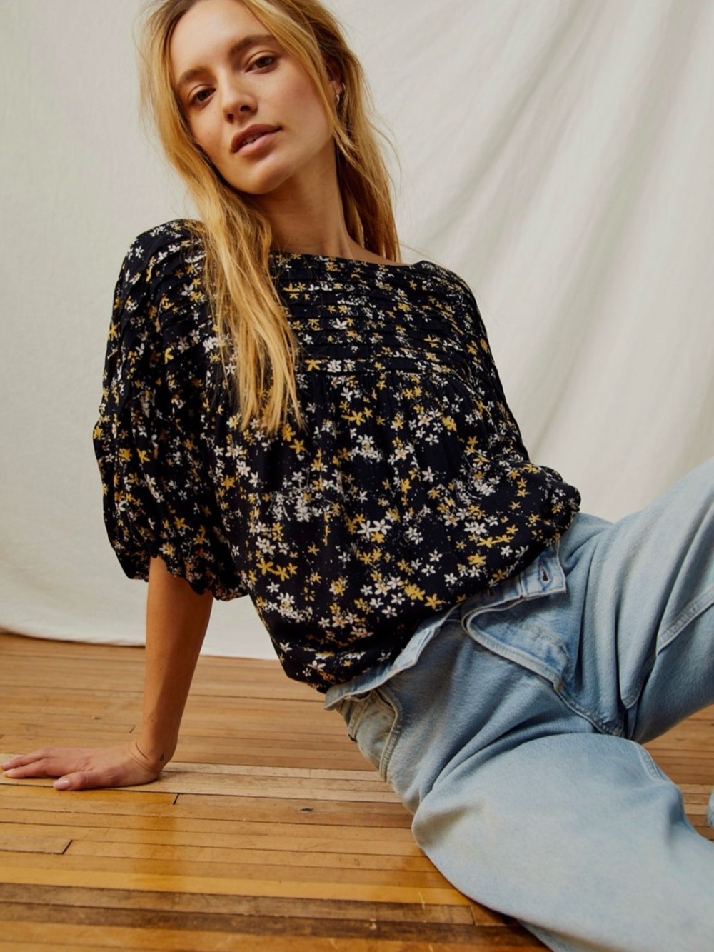 NWT Free People Dessa floral print puff sleeve bodysuit Sz M